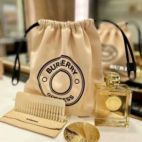 Burberry Goddess Drawstring Pouch - Picture 4 of 5